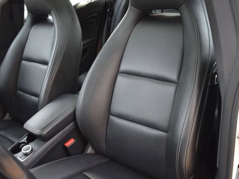 Used 2019 Mercedes-Benz CLA 250 4MATIC image 34