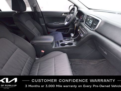 Used 2020 Kia Sportage LX image 16