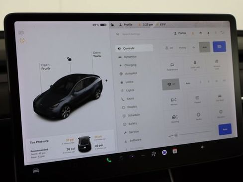 Used 2020 Tesla Model Y Performance AWD/4WD image 26