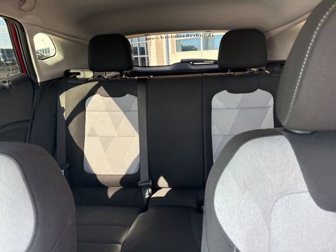 Used 2025 Chevrolet Trax LS image 12