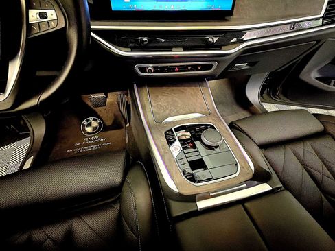 Certified 2024 BMW X5 xDrive40i w/ Premium Package AWD/4WD image 18