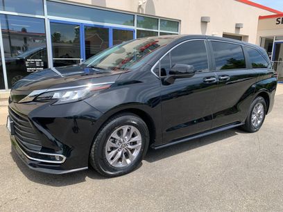 Used 2022 Toyota Sienna XLE