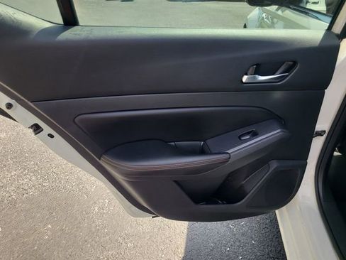 Used 2021 Nissan Altima 2.5 SR w/ SR Premium Package FWD image 11