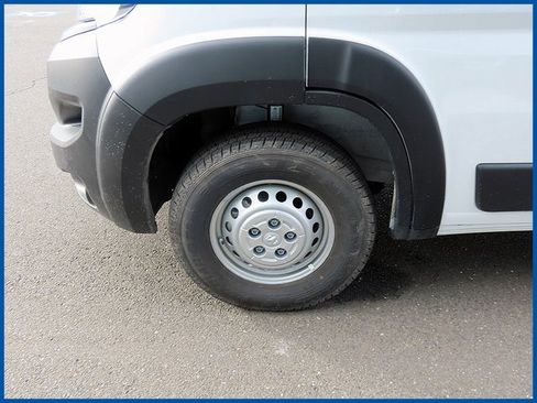 New 2026 RAM ProMaster 2500 w/ Convenience Group image 4