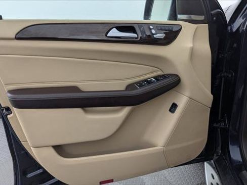 Used 2018 Mercedes-Benz GLE 350 w/ Premium 1 Package image 13