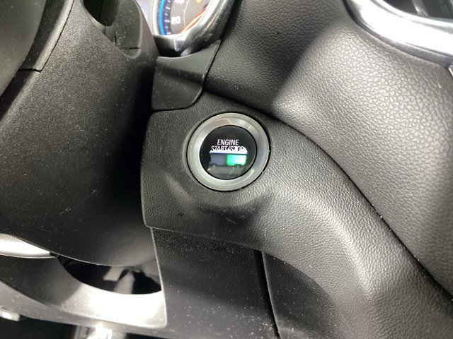 Used 2019 Chevrolet Equinox LT FWD image 26