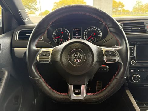 Used 2014 Volkswagen Jetta GLI image 11