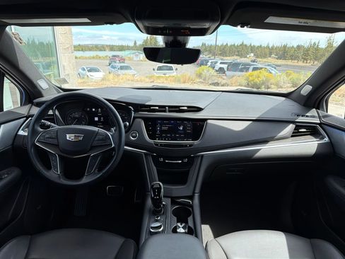 Used 2024 Cadillac XT5 Sportv w/ Technology Package AWD/4WD image 10