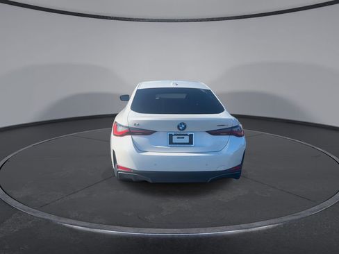 Used 2024 BMW i4 eDrive40 w/ Convenience Package image 7