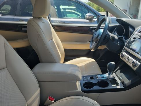Used 2015 Subaru Outback 2.5i Limited AWD/4WD image 10
