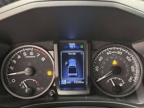 Used 2021 Toyota Tacoma TRD Sport image 28