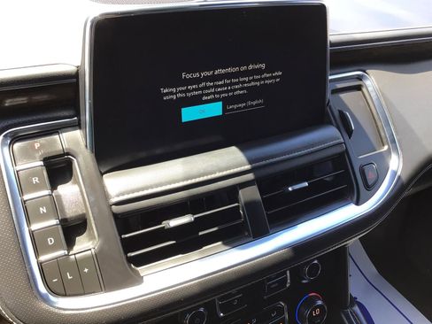 Used 2023 Chevrolet Tahoe Premier AWD/4WD image 20