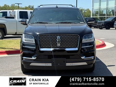 Used 2018 Lincoln Navigator L Reserve AWD/4WD image 2