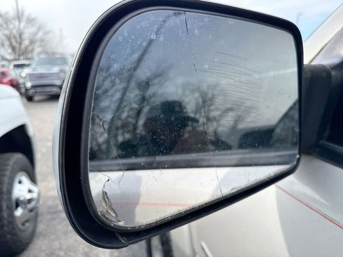 Used 2005 Chevrolet Silverado 2500 LT w/ Heavy-Duty Power Package image 40