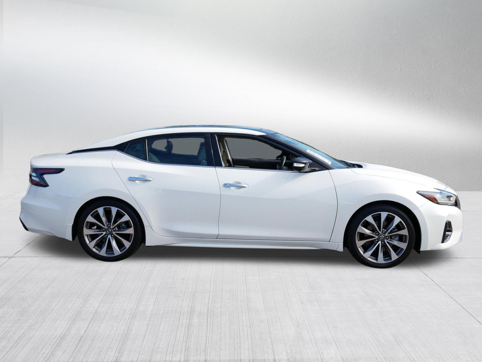 Used 2022 Nissan Maxima Platinum w/ Sport Mat Group FWD image 8