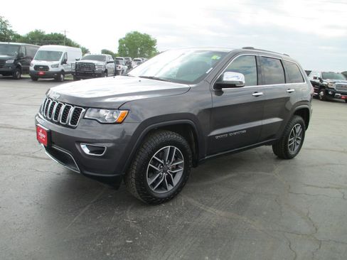 Used 2019 Jeep Grand Cherokee Limited AWD/4WD image 11