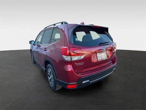 Certified 2023 Subaru Forester Premium image 4