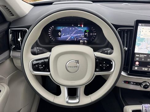 New 2026 Volvo XC90 T8 Ultra w/ Protection Package Premier AWD/4WD image 12