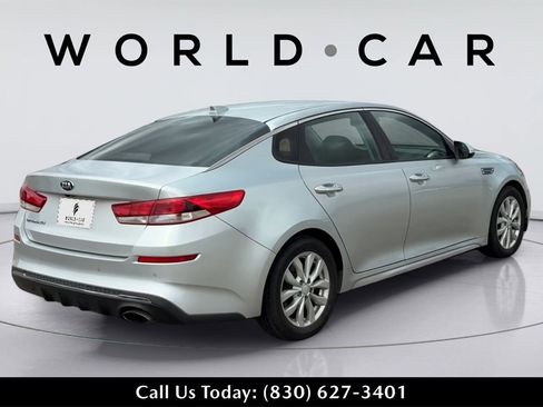 Used 2020 Kia Optima LX image 15
