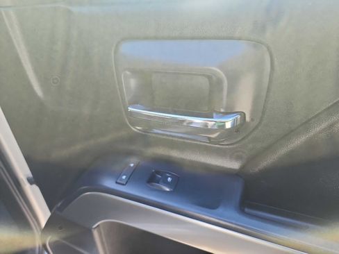 Used 2017 Chevrolet Silverado 2500 LT AWD/4WD image 36