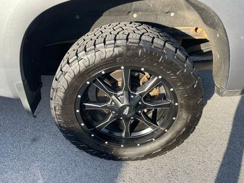 Used 2019 Chevrolet Silverado 1500 LT w/ All-Star Edition image 33