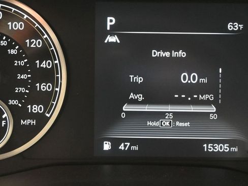 Used 2023 Genesis G70 2.0T AWD/4WD image 16