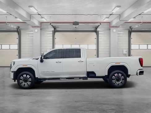 Used 2025 GMC Sierra 3500 Denali w/ Denali Reserve Package AWD/4WD image 4