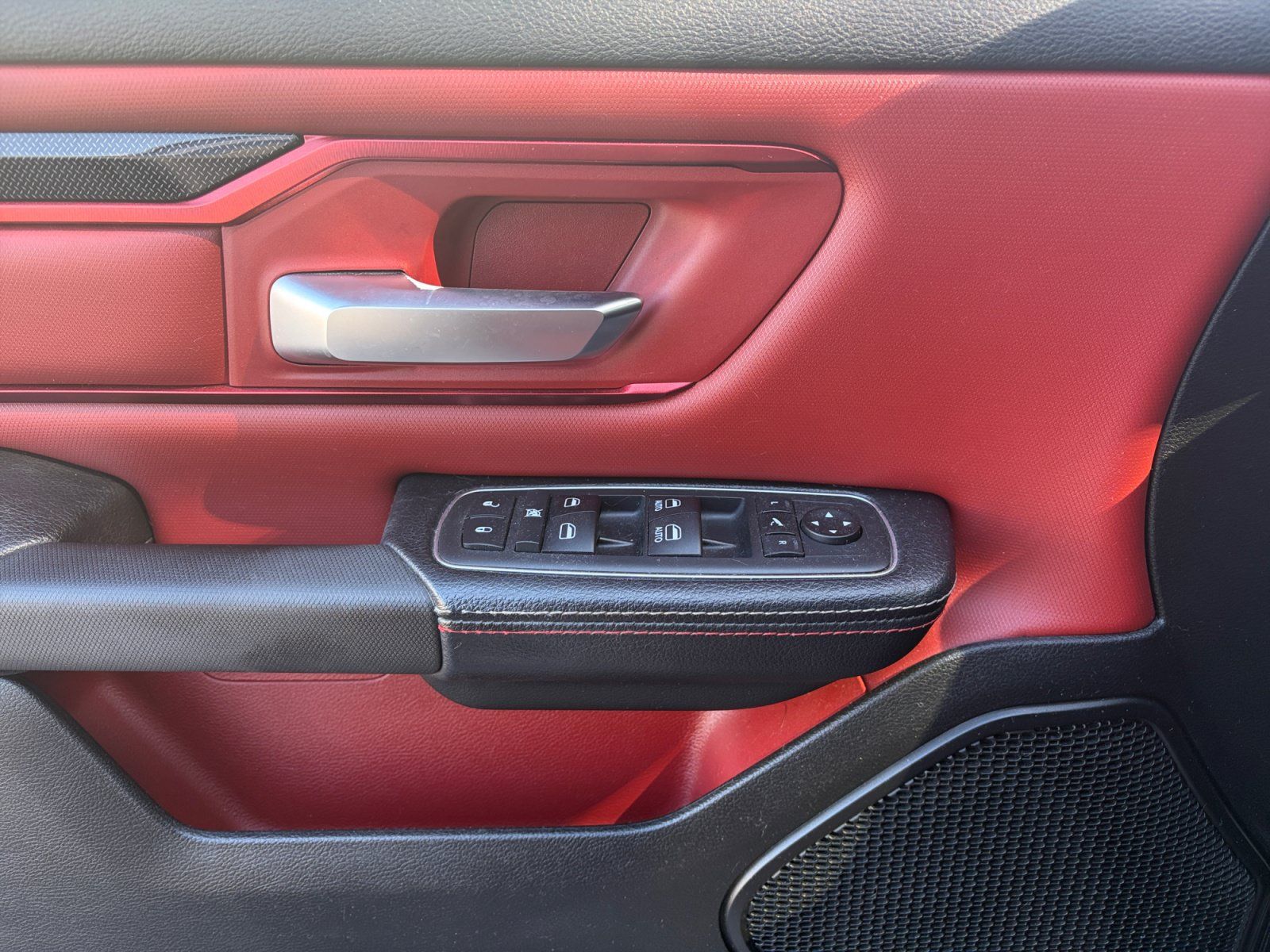 Used 2019 RAM 1500 Rebel w/ Rebel Level 2 Equipment Group AWD/4WD image 16