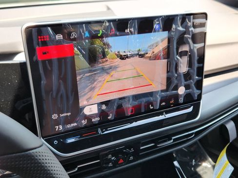 New 2026 Volkswagen GTI SE FWD image 8