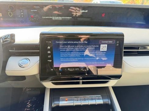 New 2026 Lincoln Nautilus Reserve w/ Jet Appearance Package image 17