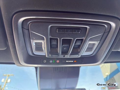 Used 2023 GMC Sierra 1500 AT4 w/ AT4 Premium Package AWD/4WD image 21
