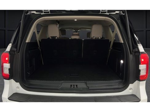 Used 2024 Ford Expedition Max XLT AWD/4WD image 25