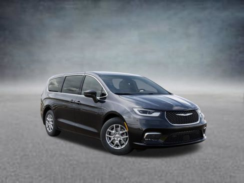 New 2025 Chrysler Pacifica Select w/ Uconnect Theater Family Group FWD image 5