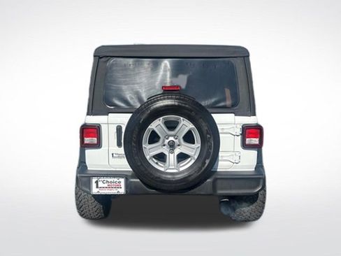 Used 2021 Jeep Wrangler Unlimited Sport AWD/4WD image 5