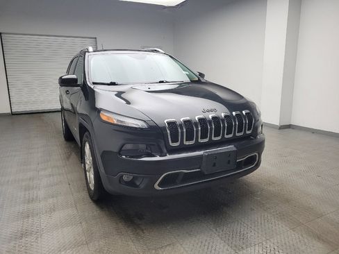 Used 2016 Jeep Cherokee Limited w/ Luxury Group AWD/4WD image 14