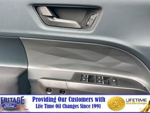 New 2025 Ford Maverick XL image 11