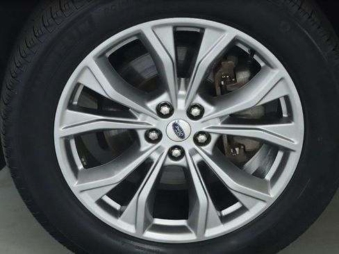 Used 2022 Ford Explorer XLT w/ Equipment Group 202A image 42