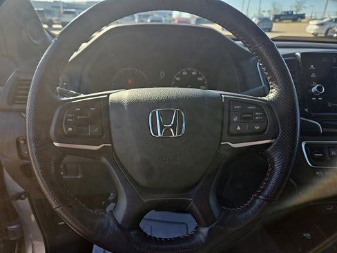 Used 2025 Honda Ridgeline TrailSport image 16