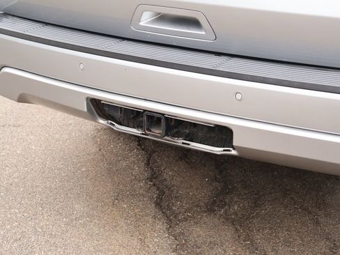 Used 2021 Ford Expedition Limited AWD/4WD image 9
