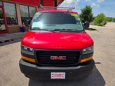 Used 2018 GMC Savana 3500 w/ Driver Convenience Package RWD image 2