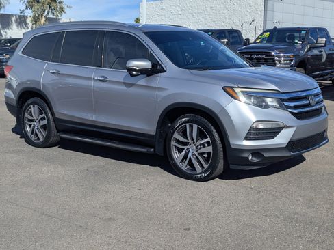 Used 2016 Honda Pilot Touring image 1