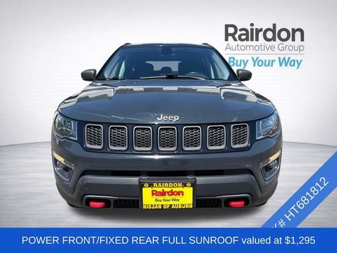 Used 2017 Jeep Compass Trailhawk w/ Leather Interior Group AWD/4WD image 2