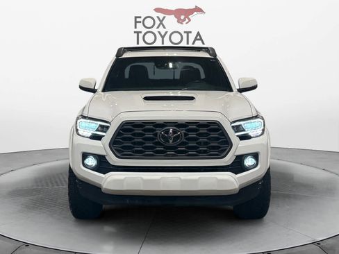Used 2020 Toyota Tacoma TRD Sport w/ TRD Premium Sport Package AWD/4WD image 9