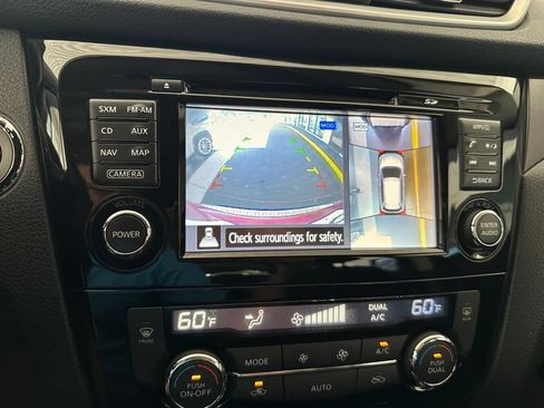 Used 2016 Nissan Rogue SV w/ SV Premium Package FWD image 27
