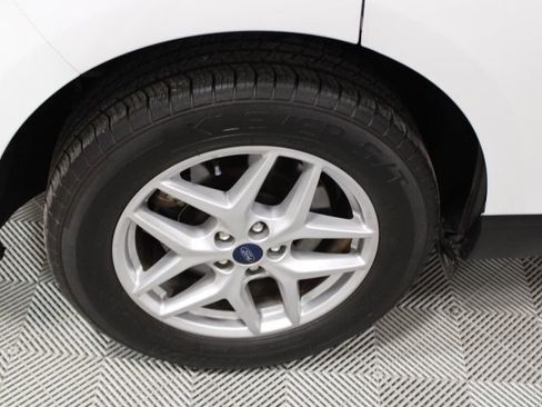 Used 2022 Ford Edge SEL image 41