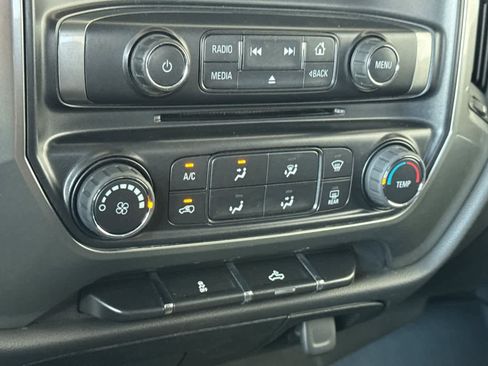 Used 2014 Chevrolet Silverado 1500 LT AWD/4WD image 19