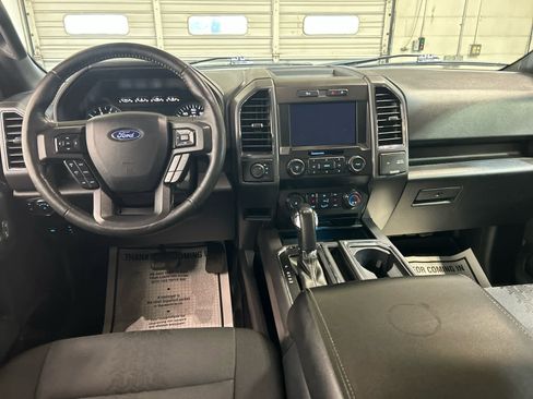 Used 2020 Ford F150 XLT w/ Equipment Group 302A Luxury AWD/4WD image 4