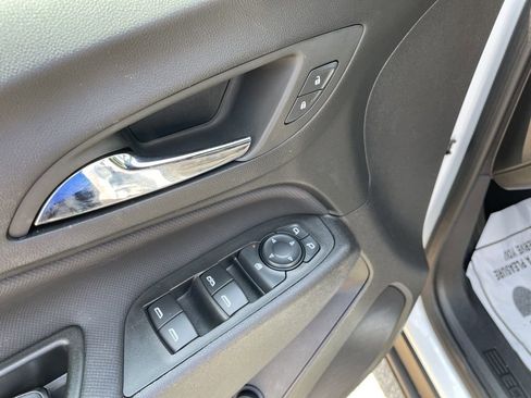 Used 2024 Chevrolet Equinox RS image 13