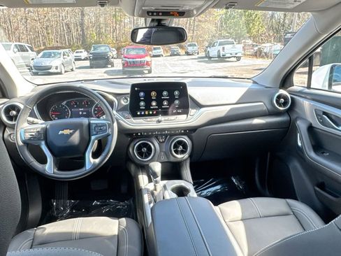 Used 2024 Chevrolet Blazer LT image 30