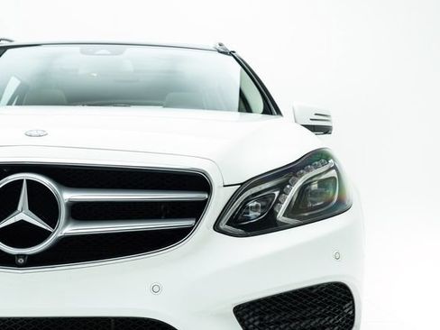 Used 2014 Mercedes-Benz E 350 4MATIC Wagon image 7